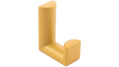 Haken March Metall - Gold matt Pulverbeschichtung - 33 mm lang vor weißem Hintergrund