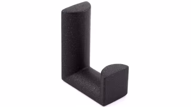 Haken March Metall - Graphit Marone Pulverbeschichtung - 33 mm lang vor weißem Hintergrund