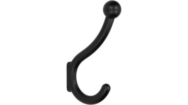 Haken Osthofen Metall - Schwarz Struktur Pulverbeschichtung - 139 mm lang vor weißem Hintergrund