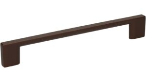 Griff Eslohe Metall - Braun Marone Pulverbeschichtung - 188 mm lang  vor weißem Hintergrund