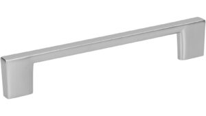 Griff Eslohe Metall - verchromt, matt galvanisiert - 113 mm lang  vor weißem Hintergrund