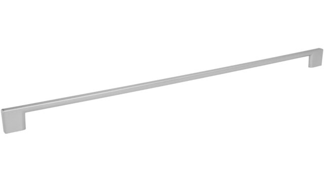 Griff Eslohe Metall - verchromt, matt galvanisiert - 518 mm lang  vor weißem Hintergrund