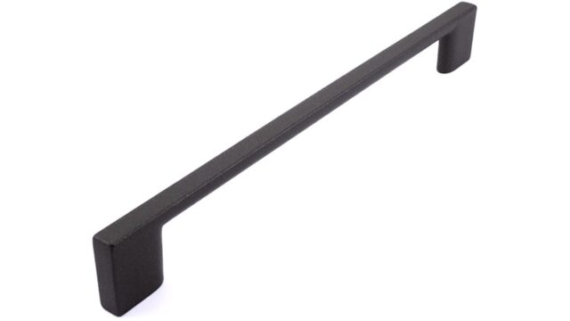 Griff Eslohe Metall - Graphit Marone Pulverbeschichtung - 222 mm lang vor weißem Hintergrund