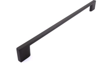 Griff Eslohe Metall - Graphit Marone Pulverbeschichtung - 290 mm lang vor weißem Hintergrund