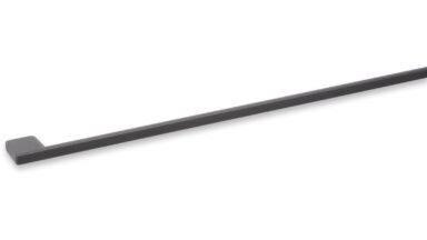 Griff Eslohe Metall - Graphit Marone Pulverbeschichtung - 518 mm lang vor weißem Hintergrund