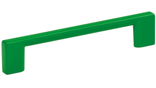 Griff Eslohe Metall - Grün seiden glänzend Pulverbeschichtung - 150 mm lang vor weißem Hintergrund