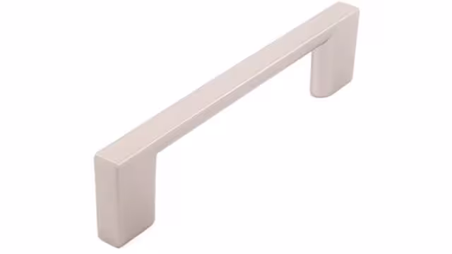 Griff Eslohe Metall - Nickel matt galvanisiert - 113 mm lang vor weißem Hintergrund