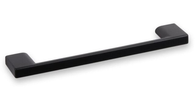 Griff Eslohe Metall - Schwarz matt Pulverbeschichtung - 150 mm lang vor weißem Hintergrund