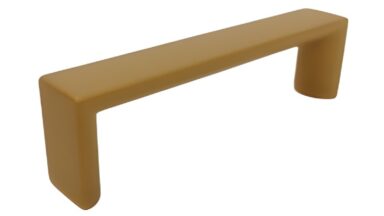 Griff Könnern Metall - Gold matt Pulverbeschichtung - 104 mm lang  vor weißem Hintergrund