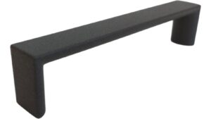 Griff Könnern Metall - Graphit Marone Pulverbeschichtung - 136 mm lang  vor weißem Hintergrund