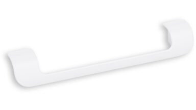 Griff Kösching Metall - Weiß seidenmatt Pulverbeschichtung - 184 mm lang vor weißem Hintergrund