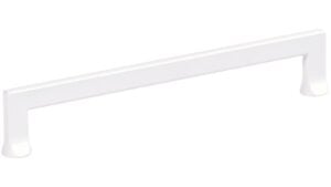 Griff Ortenberg Metall - Weiß seidenmatt Pulverbeschichtung - 174 mm lang  vor weißem Hintergrund