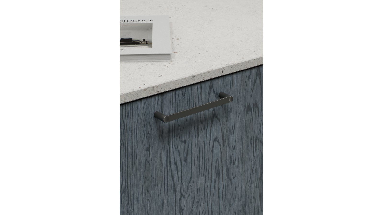 Griff PUNTO Zink - Schwarz matt - 172 mm lang  vor weißem Hintergrund