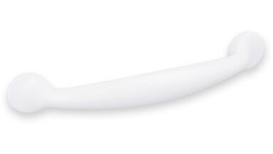 Griff Pfedelbach Metall - Weiß seidenmatt Pulverbeschichtung - 170 mm lang vor weißem Hintergrund