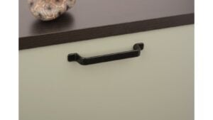 Griff Schieder-Schwalenberg Metall - Schwarz seidenmatt Pulverbeschichtung - 165 mm lang  vor weißem Hintergrund