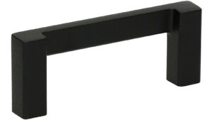 Griff Schlangen Metall - Schwarz Struktur Pulverbeschichtung - 74 mm lang vor weißem Hintergrund