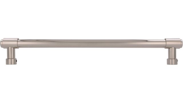 Griff Südharz Druckguss nickel glänzend - 339 mm lang  vor weißem Hintergrund