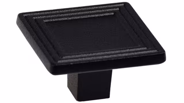 Knopf Biblis Metall - Schwarz seidenmatt Pulverbeschichtung - 30 mm lang vor weißem Hintergrund