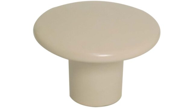Knopf Hainichen Metall - Beige matt Pulverbeschichtung - 32 mm lang vor weißem Hintergrund
