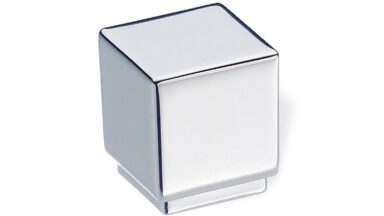 Knopf Kabelsketal Metall - Chrom glänzend galvanisiert - 20 mm lang  vor weißem Hintergrund