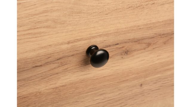 Knopf Wertingen Metall - Schwarz seidenmatt Pulverbeschichtung - 25 mm lang  vor weißem Hintergrund