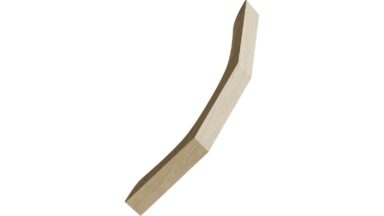 Griff RIALTO Eiche FSC 100% - Nordische Eiche - 205 mm lang vor weißem Hintergrund