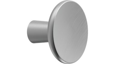 Knopf TERRA-KNOB Zink - Edelstahloptik - 37 mm lang vor weißem Hintergrund