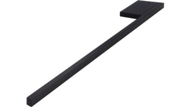 Handtuchhalter Freilassing Aluminium schwarz - 380 mm lang vor weißem Hintergrund