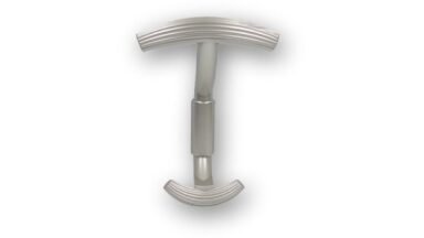 Haken Ravensburg Kunststoff metallisiert nickel - 144 mm lang  vor weißem Hintergrund