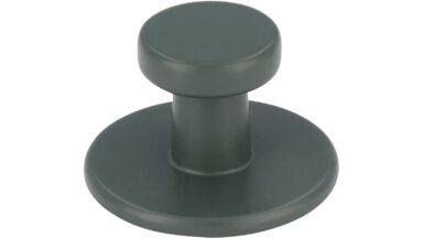 Haken Reichelsheim Druckguss Steingrün, 3 Stück - 25 mm lang  vor weißem Hintergrund
