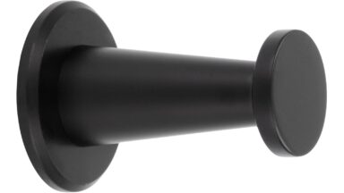 Haken Rimbach Aluminium Schwarz matt - 28 mm lang vor weißem Hintergrund