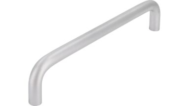 Griff Schöningen Stahl chrom matt - 136 mm lang  vor weißem Hintergrund
