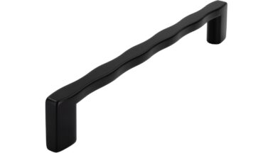 Griff Volkach Druckguss Schwarz matt - 183 mm lang  vor weißem Hintergrund