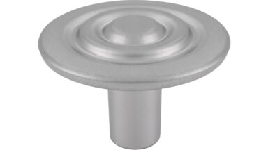 Knopf Altenburg Druckguss chrom matt - 28 mm lang  vor weißem Hintergrund