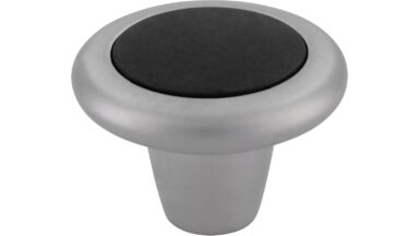 Knopf Stendal Druckguss - Kunststoff chrom matt gummieffekt schwarz - 34 mm lang  vor weißem Hintergrund