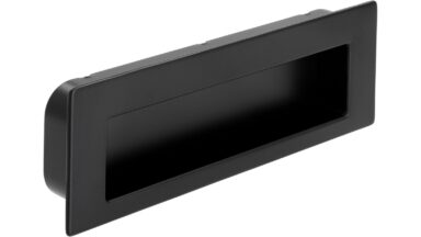 Muschel Worpswede Stahl schwarz matt pulverbeschichtet - 112 mm lang vor weißem Hintergrund